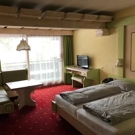 Bed & Breakfast In Seefeld 3*