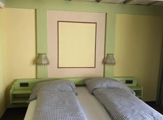 Oda ve Kahvaltı In Seefeld 3*